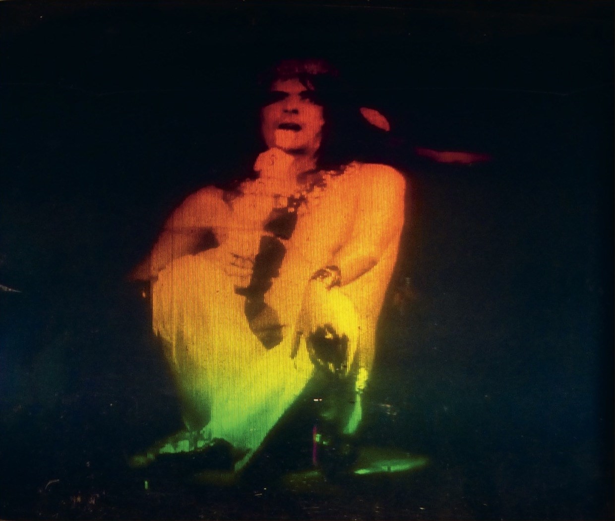 First Cylindric Chromo-Hologram Portrait of Alice Cooper’s B