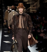 08_FENDI_MAN_FW_19_20