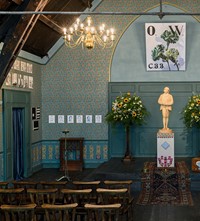 1. Oscar Wilde Temple by McDermott &amp; McGough, Stud