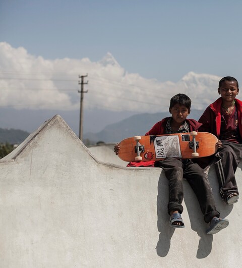 Nepal Himalayas Pokhara Skaterpark skaters