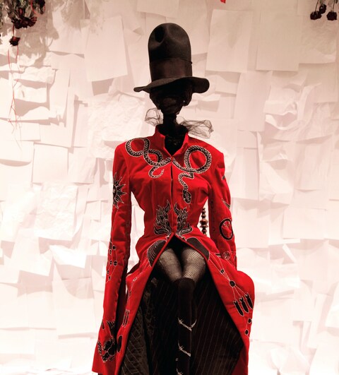 Dilara Findikoglu Selfridges installation William Farr