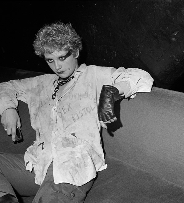 The Story Behind Karen Knorr’s Riotous 1970s Series, Punks | AnotherMan