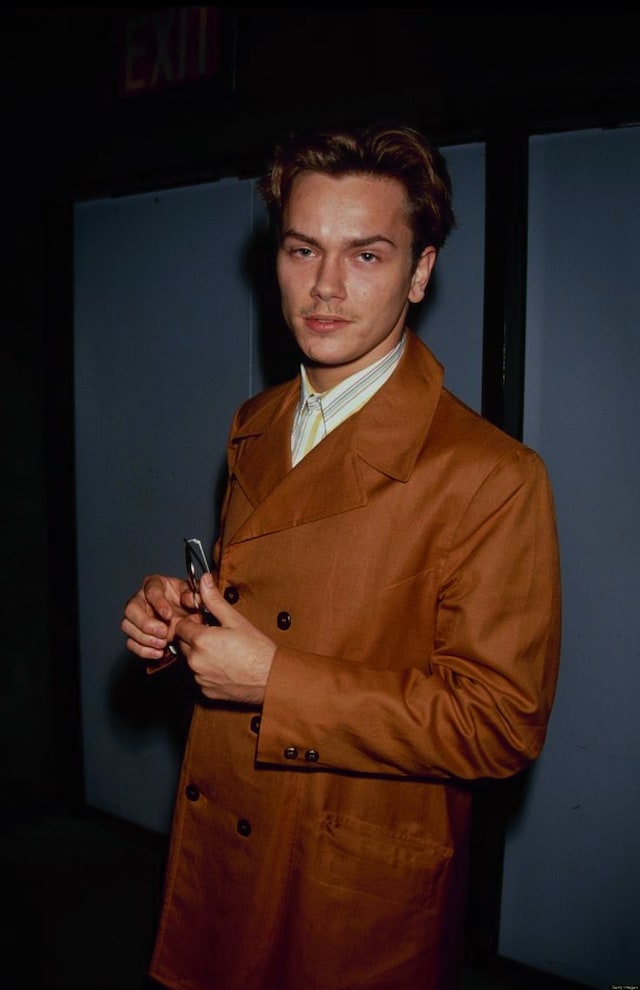 River Phoenix style fashion 90s grunge