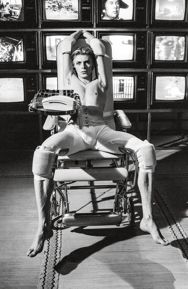 David Bowie The Man Who Fell To Earth film David James style