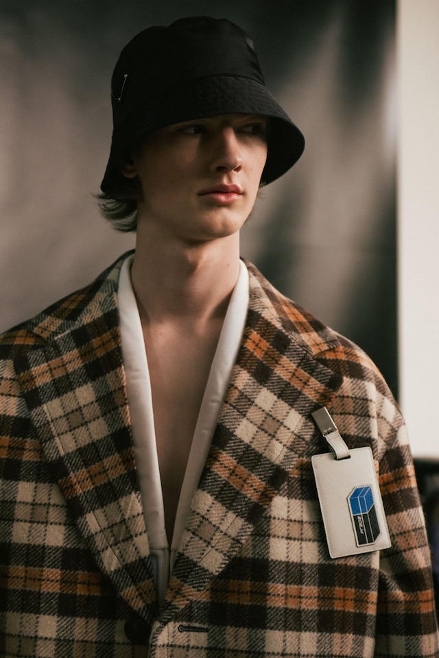 Prada A/W18 AW18 Fall 2018 men's fashion backstage