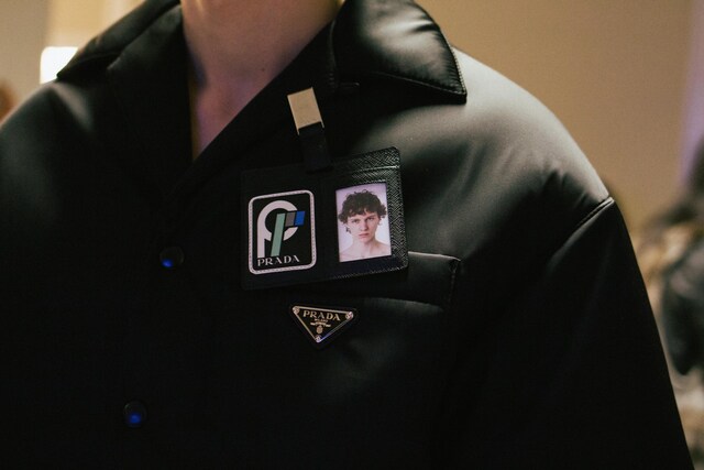 Prada A/W18 AW18 Fall 2018 men&#39;s fashion backstage