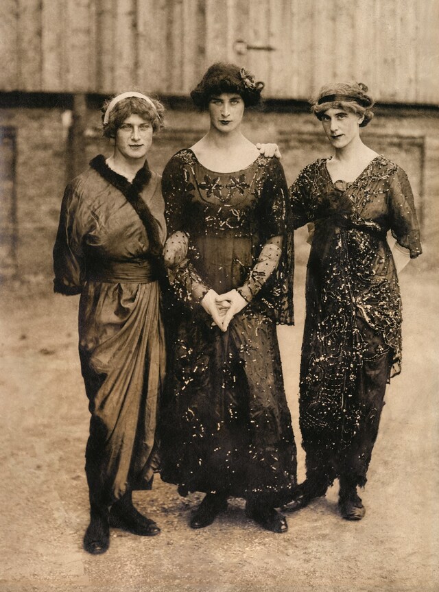 09_Press Image l Under Cover l English Prisoners o