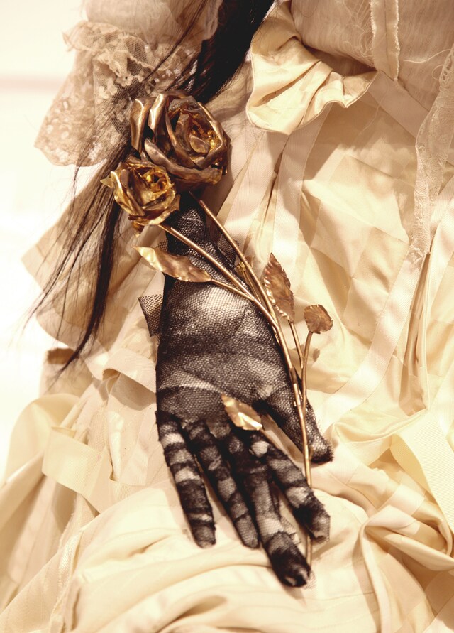 Dilara Findikoglu Selfridges installation William Farr