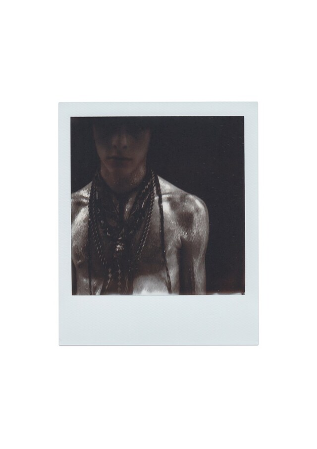 SAINT LAURENT_MENSS19_POLAROIDS_06_LR