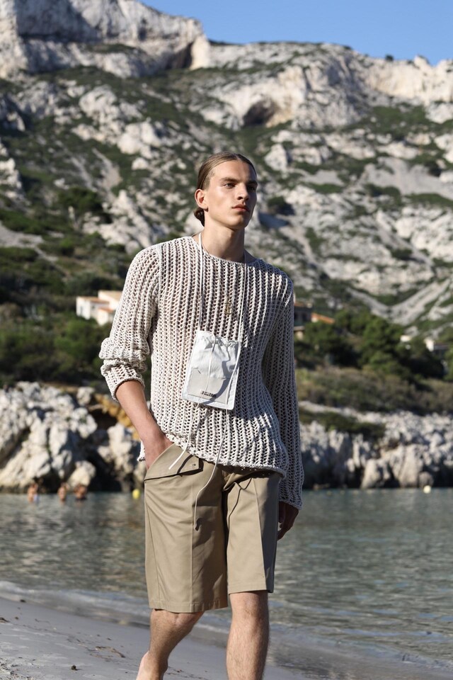 JACQUEMUSXTHEWOOLMARKCOMPANY_SS19_3