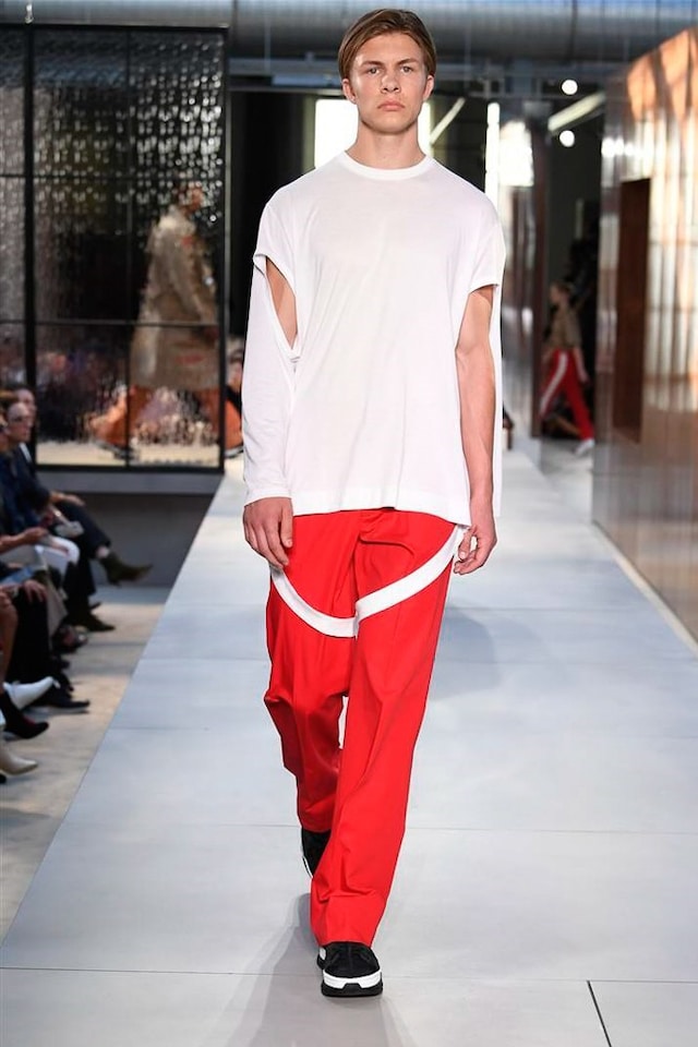 Burberry S/S19 SS19 Riccardo Tisci debut first show