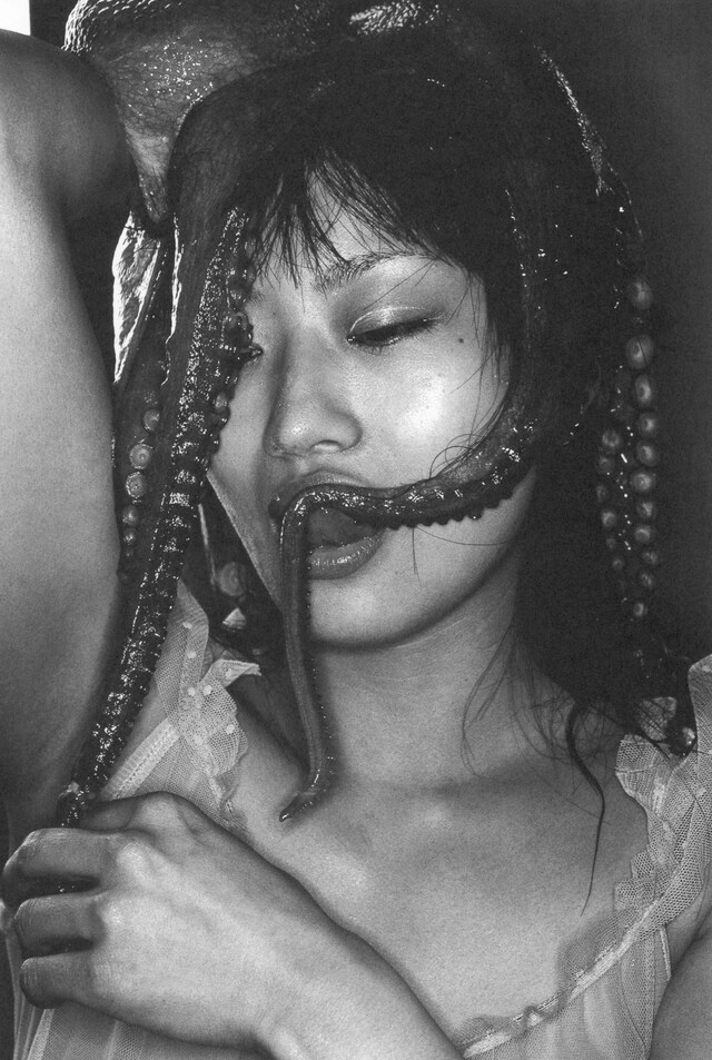 Sawatari Hajime Japanese female erotica octopus tentacles