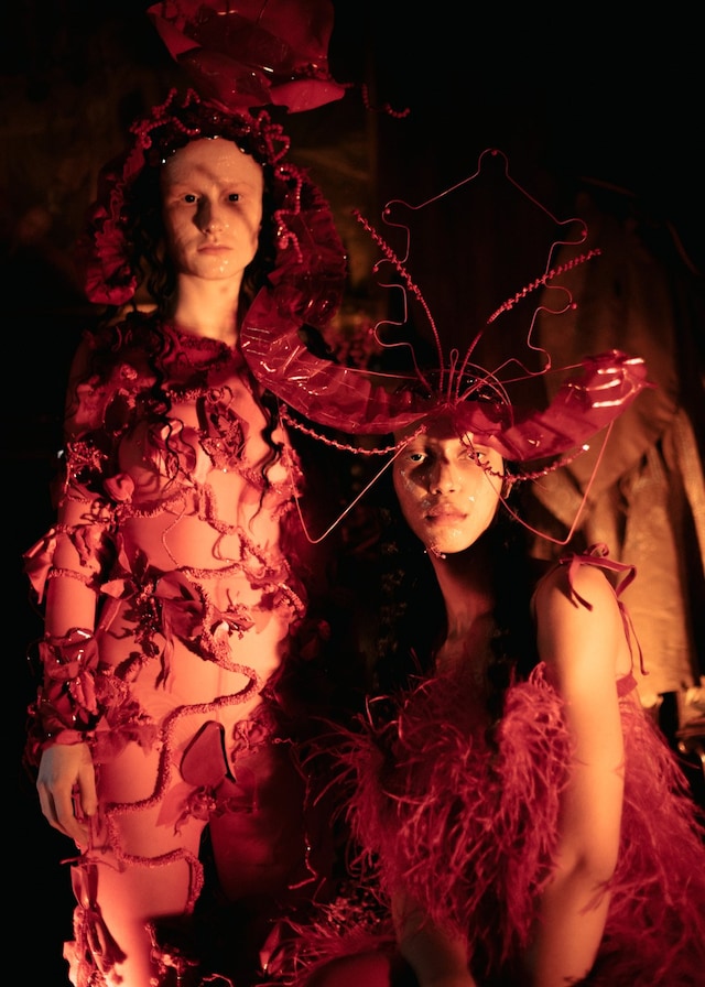 Dilara Findikoglu Spring 2019 Dennis Severs House Darkness