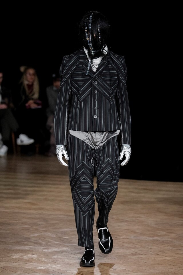 KIKO KOSTADINOV AW19 LOOK 22