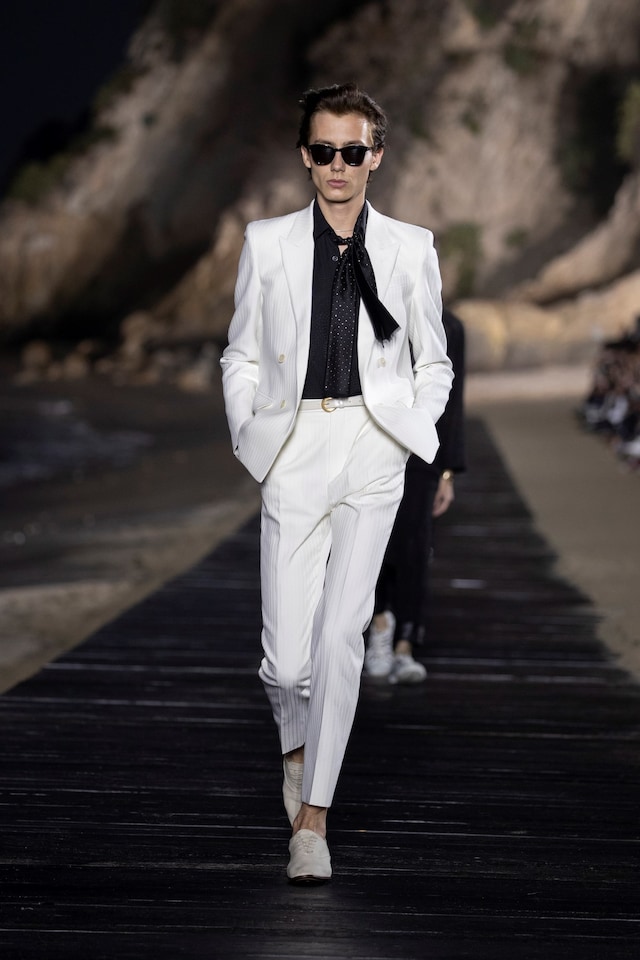 SAINT LAURENT_MEN_SS20_RUNWAY_09_HR