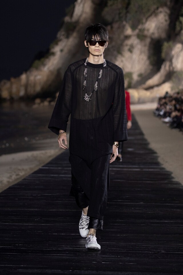 SAINT LAURENT_MEN_SS20_RUNWAY_10_HR