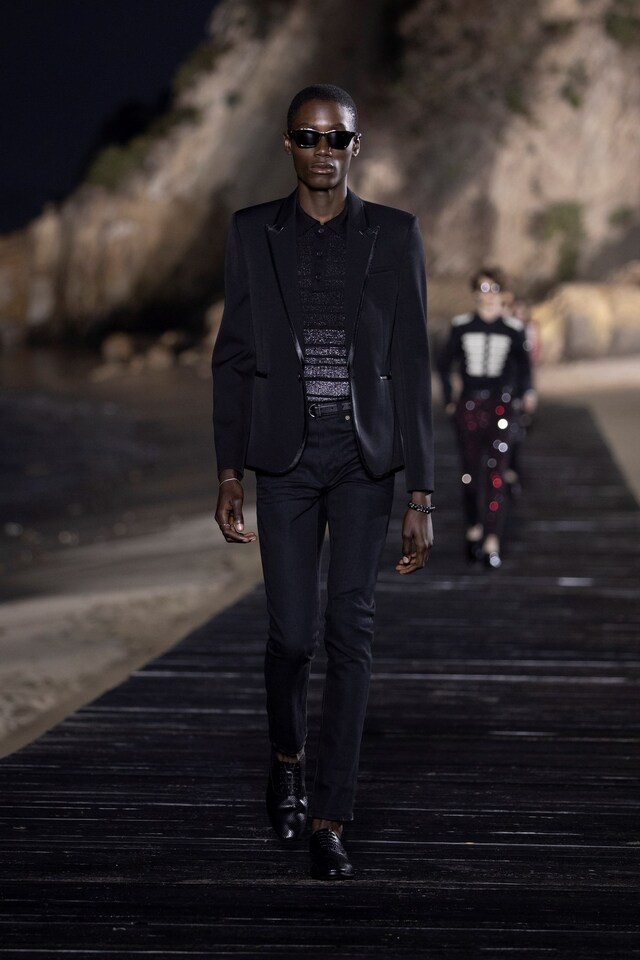 SAINT LAURENT_MEN_SS20_RUNWAY_12_HR