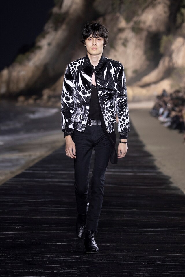 SAINT LAURENT_MEN_SS20_RUNWAY_24_HR