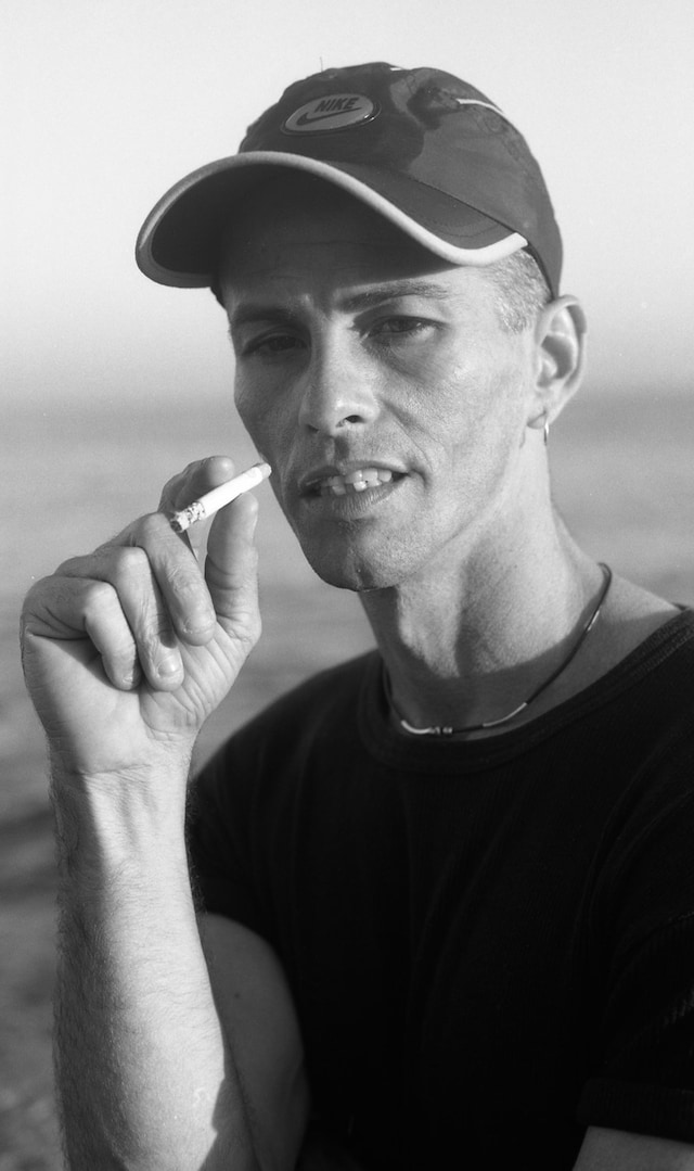 El Malec&#243;n Havana Cuba Henry Horenstein ElliottHalls photos