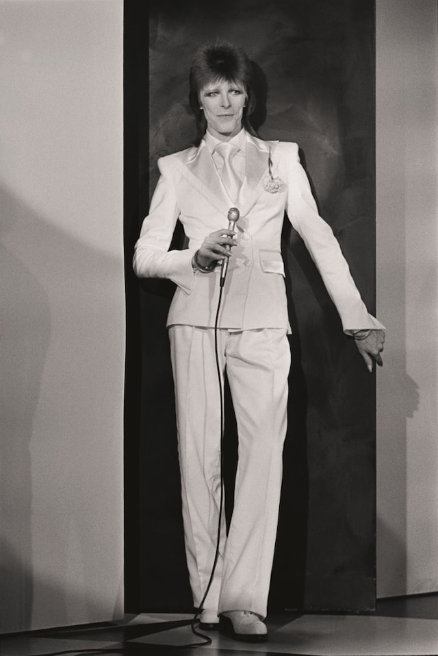 David Bowie Terry O’Neill portrait fashion style 1970s 70s