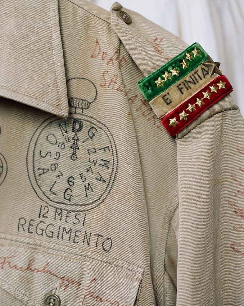 Somebody and Sons vintage shop Portabello Market