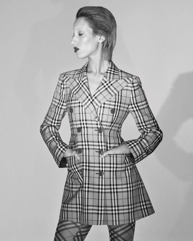 Vivienne Westwood &amp; Burberry Campaign 2018 c Court