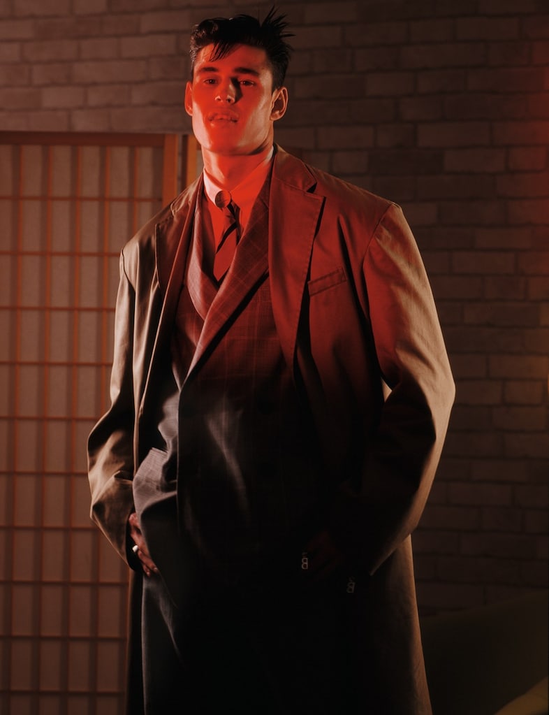 MAN30_ADV2_HejiShin_Balenciaga_11_72dpi