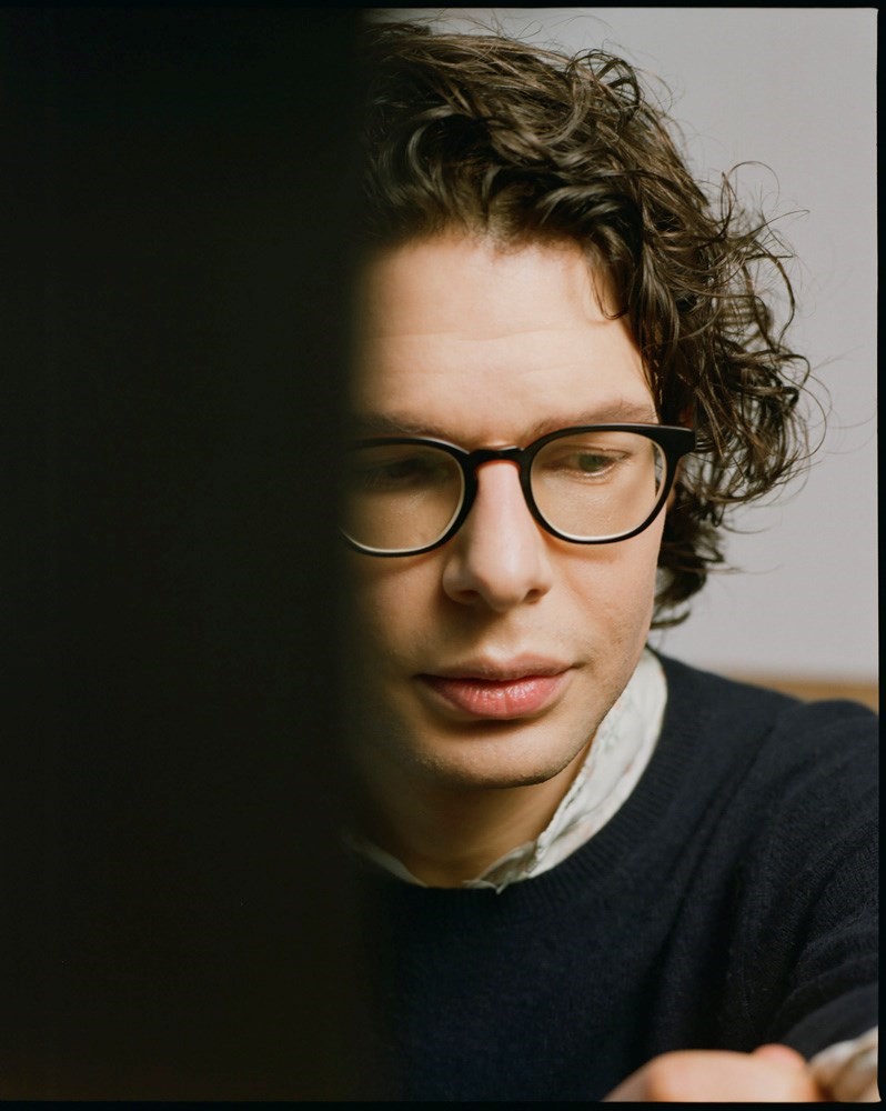 Simon Amstell on His Debut Feature: A Gay Rom-Com Inspired by His Life |  AnotherMan