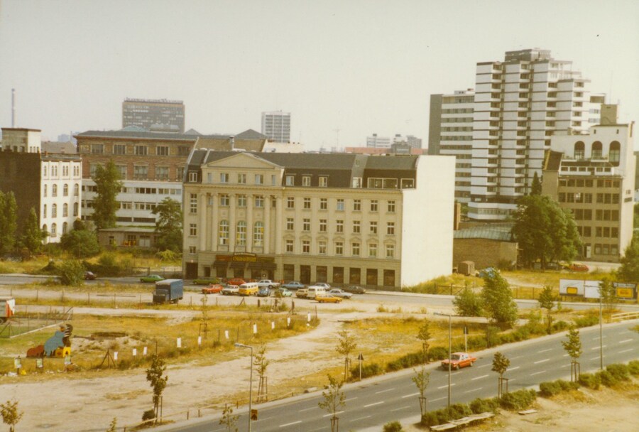 HPIC019-HI_View-from-Hansa_MEISEL-MUSIC