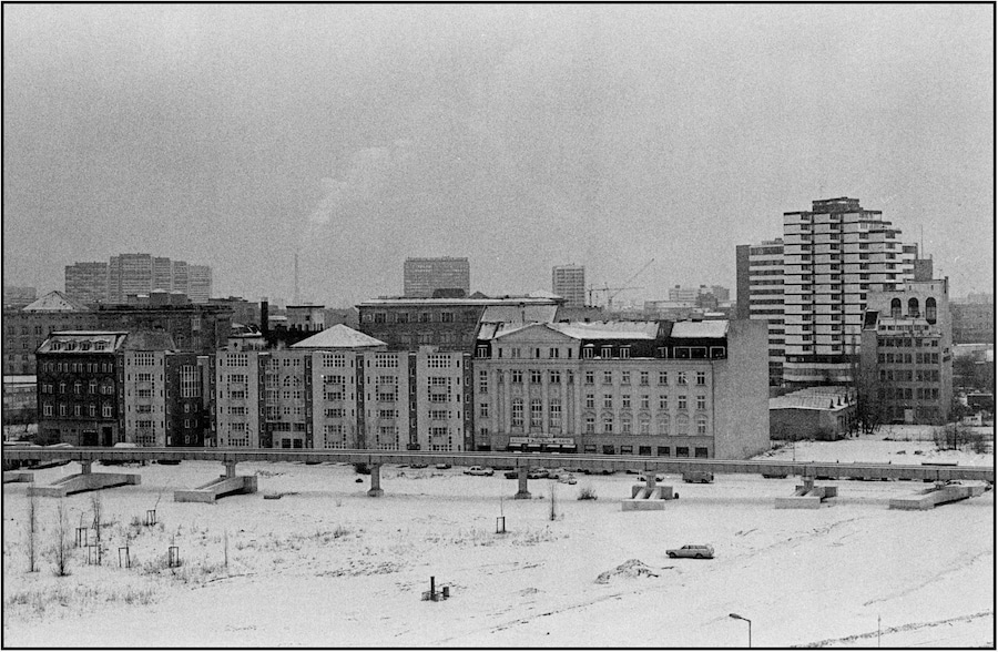 HPIC399-HI_Snowy-Berlin-Hansa_Michael-Jödicke