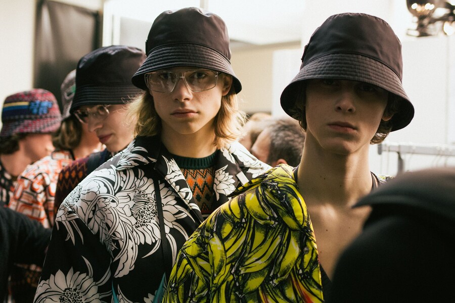 Prada A/W18 AW18 Fall 2018 men&#39;s fashion backstage