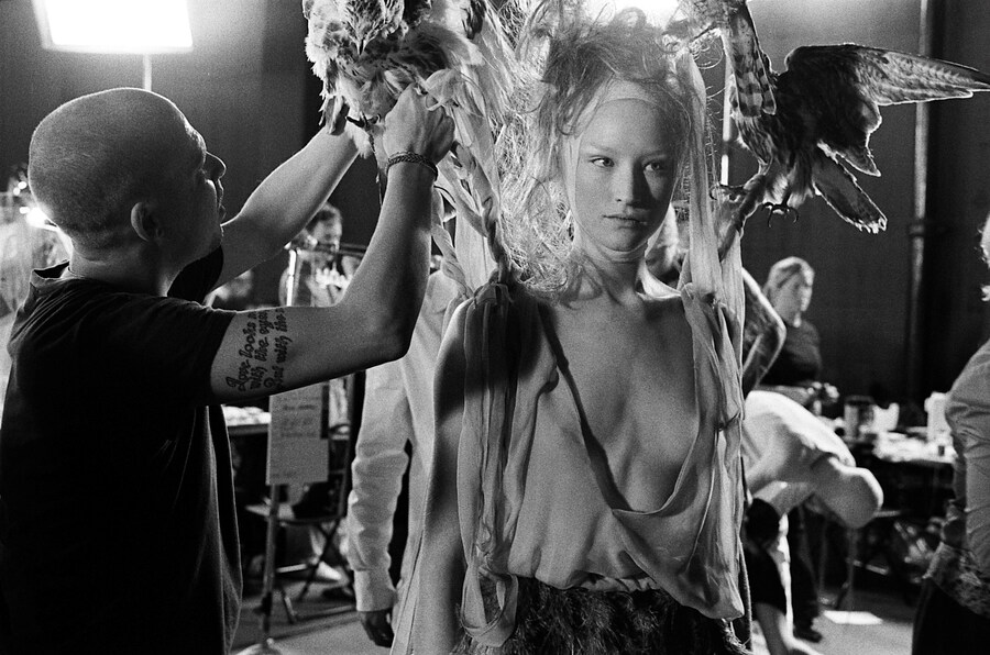 Alexander McQueen Documentary 2018 Ian Bonh&#244;te Peter Ettedgu