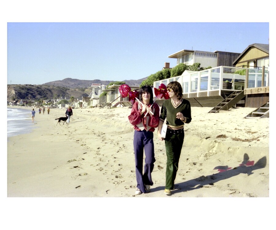 Mick Jagger and Ronnie Wood with Balloons at Malib