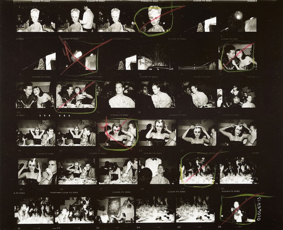 13-2014.43.2926_New_Years_Eve_party