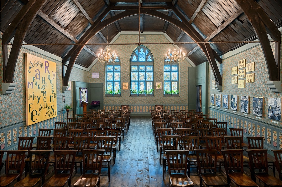 2. Oscar Wilde Temple by McDermott &amp; McGough, Stud