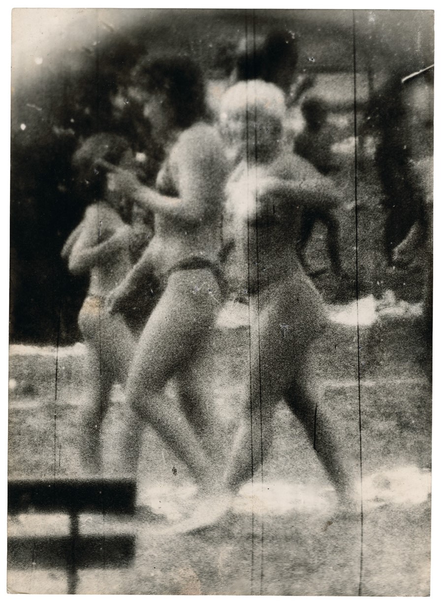 Miroslav Tich&#253; photographer images unsuspecting women