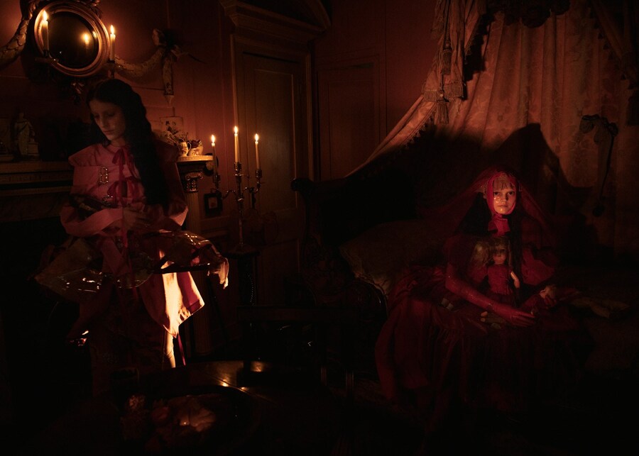 Dilara Findikoglu Spring 2019 Dennis Severs House Darkness