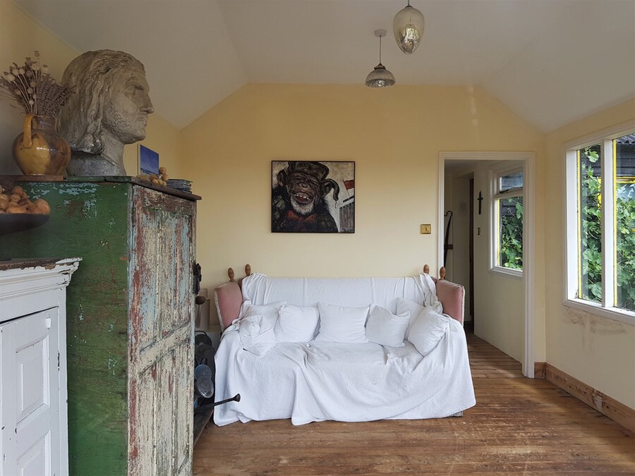 small flat inspiration Derick Jarman’s Prospect Cottage