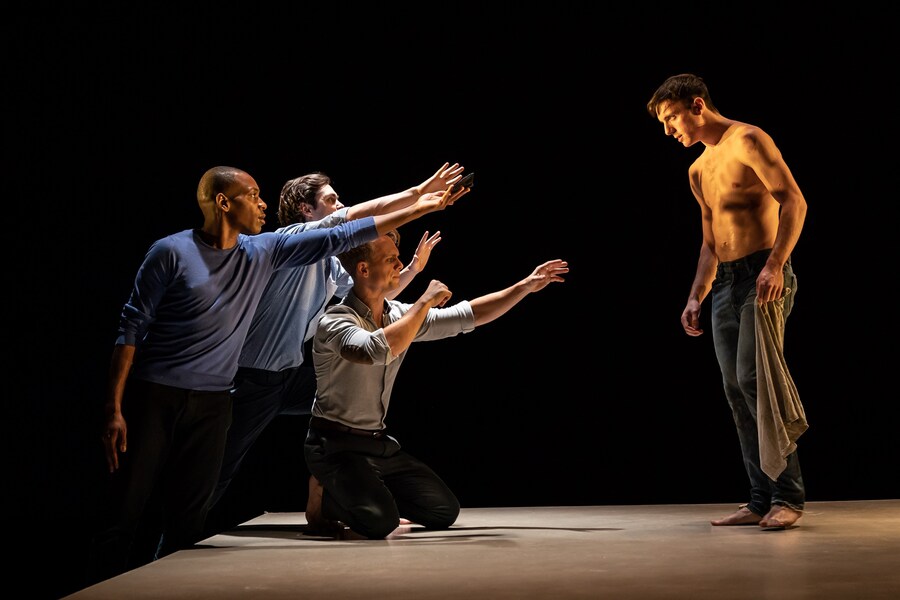 21-The-cast-of-The-Inheritance-Part-2-West-End-Cre