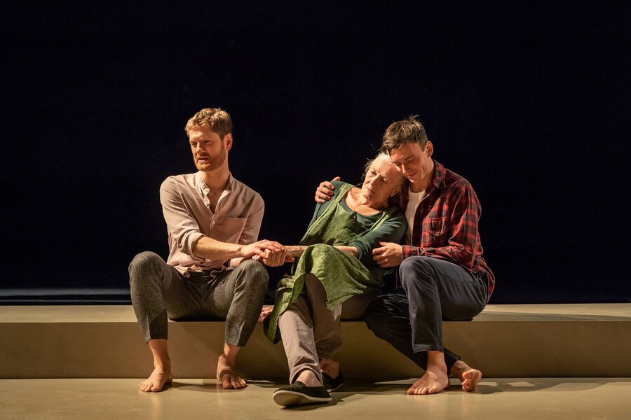 26-Kyle-Soller-Vanessa-Redgrave-and-Samuel-H-Levin