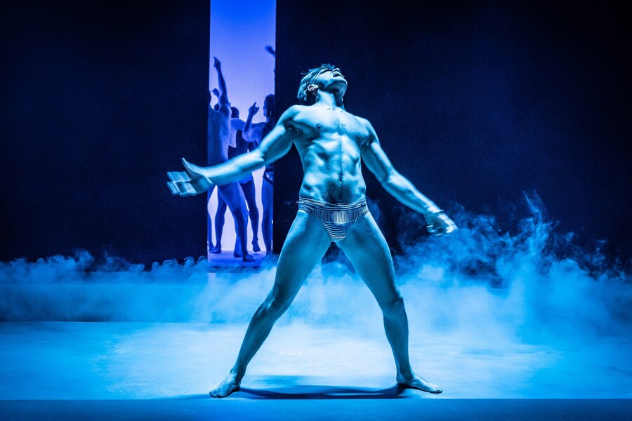 29-Andrew-Burnap-in-The-Inheritance-Part-2-West-En