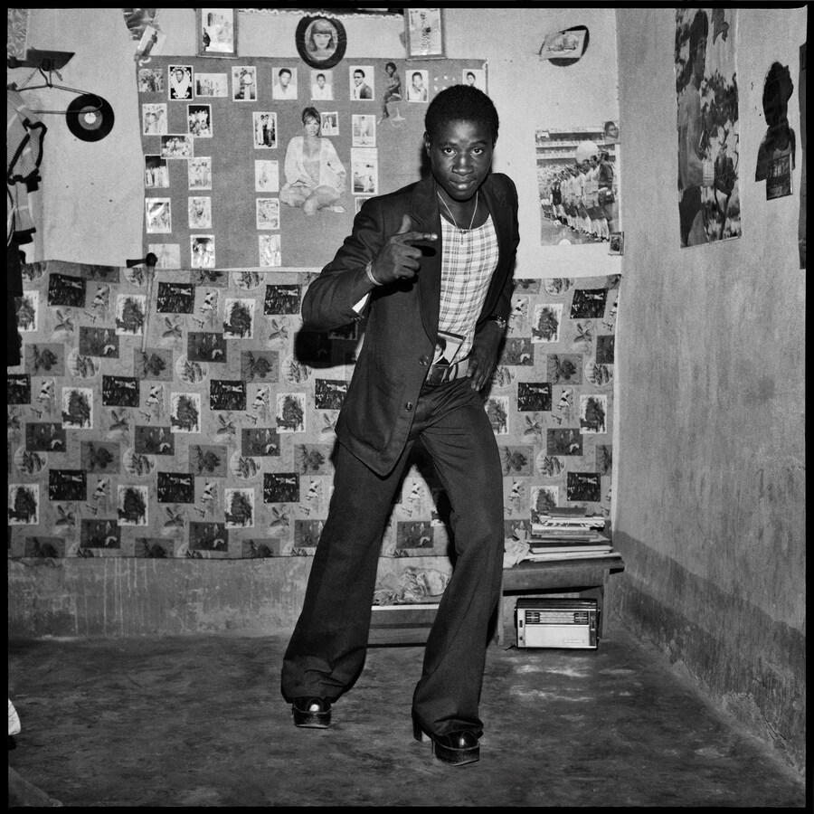 Le malien et ses chaussures têtes de nègre, 1975