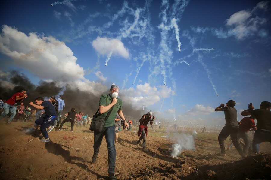 Mustafa Hassona Palestine protester iconic viral Gaza
