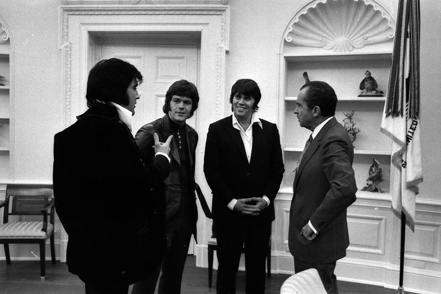 Elvis Presley and President Richard Nixon