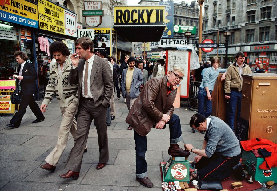 09_ William Klein, Shoes polisher, Rocky II, ect, 
