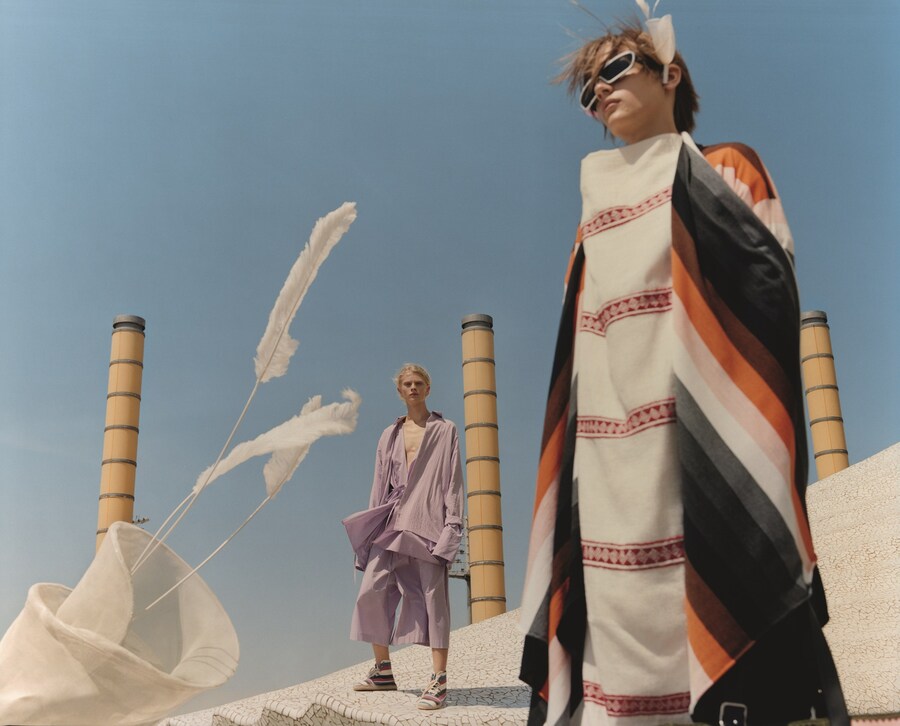 LOEWE Men&#39;s SS20 Publication Tyler Mitchell Barcelona