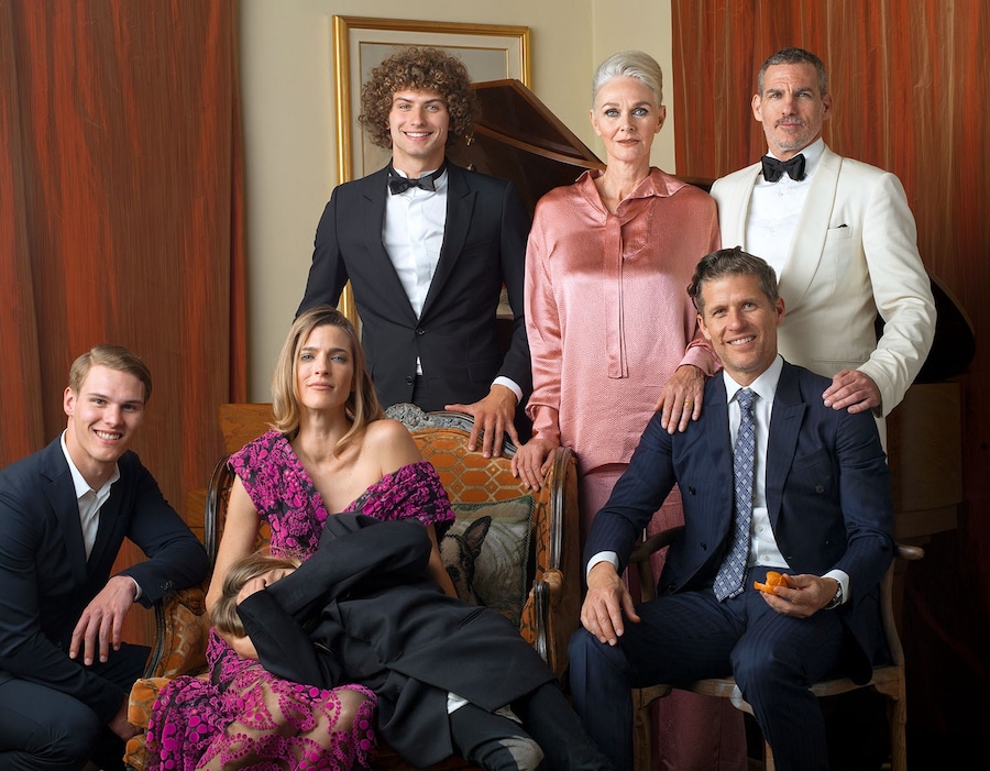 Buck_Ellison_Living_Trust_13_Untitled (Christmas C